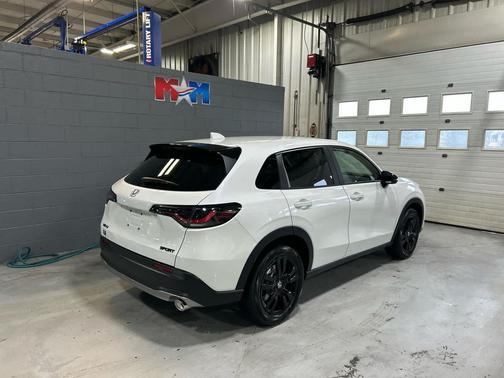 2026 Honda HR-V AWD Sport