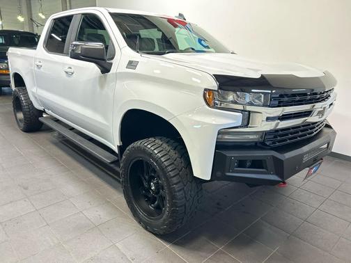 Summit White 2019 Chevrolet Silverado 1500 LT