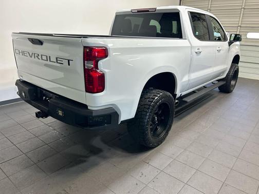 Summit White 2019 Chevrolet Silverado 1500 LT