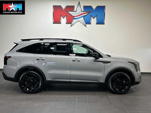 Wolf Gray 2026 Kia Sorento EX