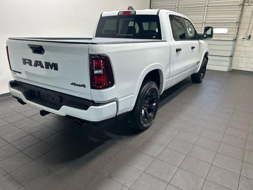 Bright White Clearcoat 2026 RAM 1500 Big Horn/Lone Star