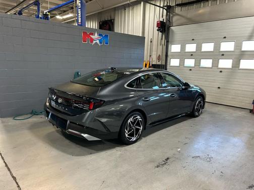 2026 Hyundai SONATA SEL