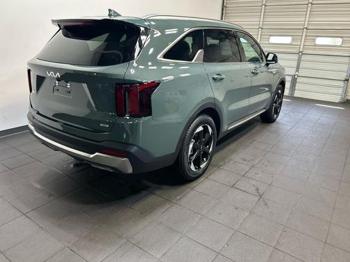 Cityscape Green 2026 Kia Sorento Hybrid EX