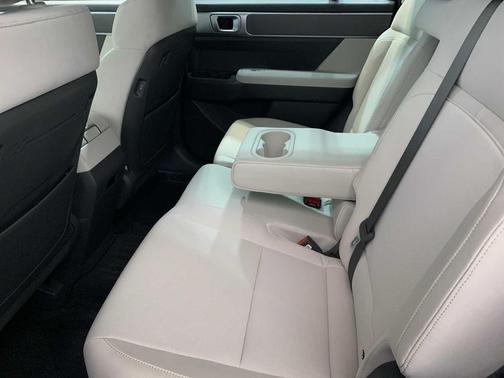 2026 Hyundai SANTA FE SE