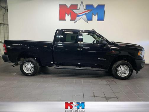 2019 RAM 2500 Tradesman Crew Cab 4x4 6'4' Box