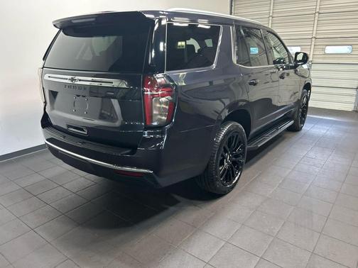 Dark Ash Metallic 2024 Chevrolet Tahoe LS