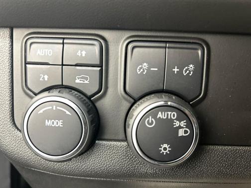 Dark Ash Metallic 2024 Chevrolet Tahoe LS