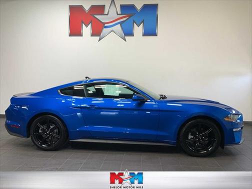 2020 Ford Mustang EcoBoost