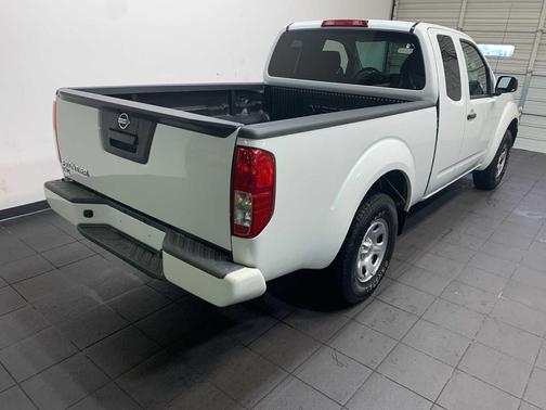2017 Nissan Frontier S