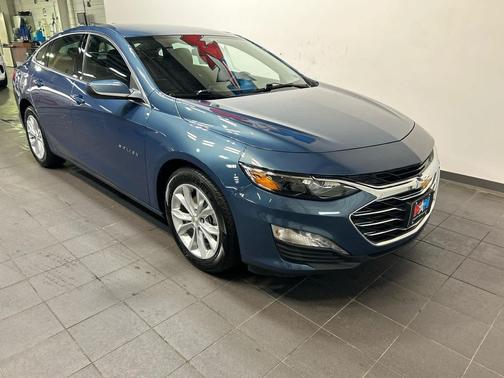 Lakeshore Blue Metallic 2024 Chevrolet Malibu FWD 1LT