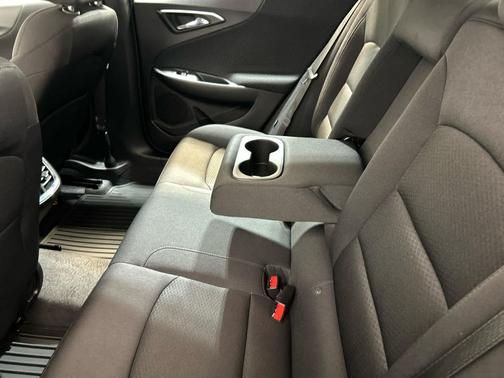Lakeshore Blue Metallic 2024 Chevrolet Malibu FWD 1LT