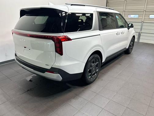 Snow White Pearl 2026 Kia Carnival Hybrid EX
