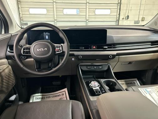Snow White Pearl 2026 Kia Carnival Hybrid EX