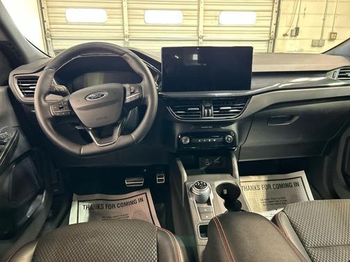 Rapid Red Metallic Tinted Clearcoat 2024 Ford Escape ST-Line