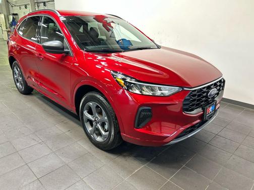 Rapid Red Metallic Tinted Clearcoat 2024 Ford Escape ST-Line