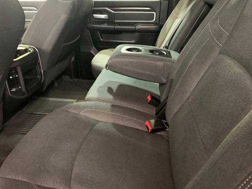 2019 RAM 3500 Big Horn Crew Cab 4x4 6'4' Box