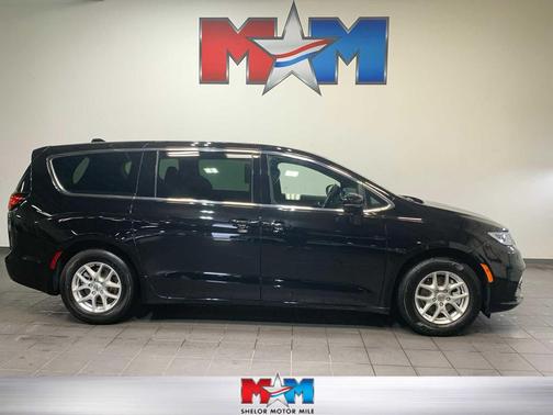 2025 Chrysler Pacifica L