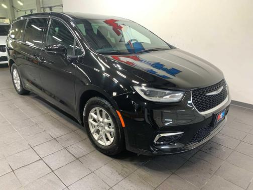 2025 Chrysler Pacifica L