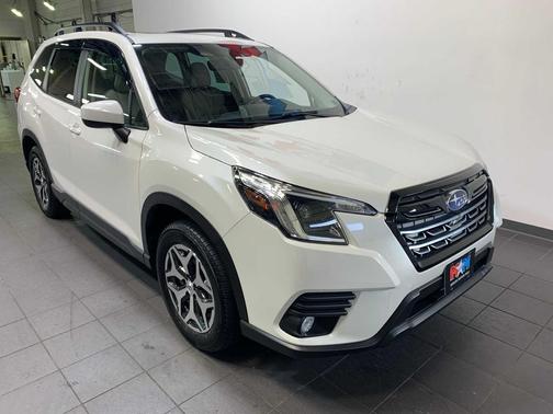 2022 Subaru Forester Premium