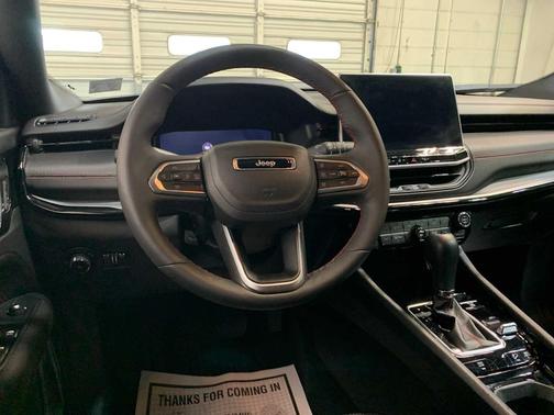 Diamond Black Crystal Pearlcoat 2025 Jeep Compass Trailhawk