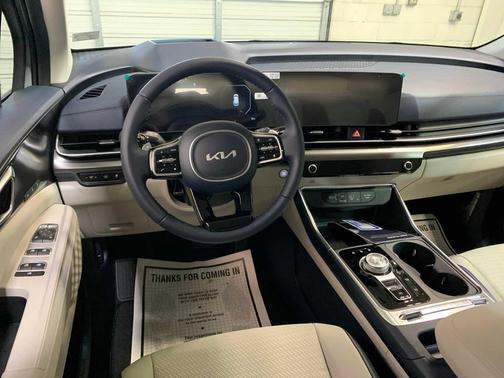 Ceramic Silver 2026 Kia Carnival Hybrid SX Prestige