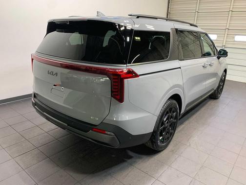Ceramic Silver 2026 Kia Carnival Hybrid SX Prestige