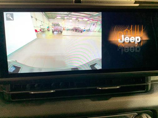 Bright White Clearcoat 2026 Jeep Gladiator Sport S