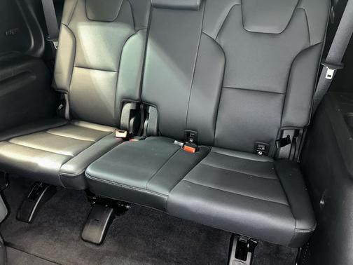 Glacial White Pearl 2023 Kia Telluride EX