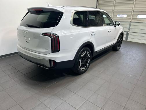 Glacial White Pearl 2023 Kia Telluride EX