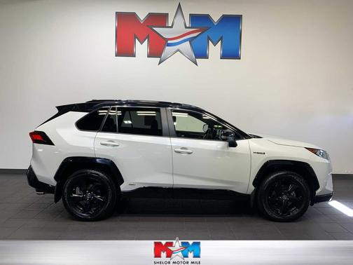 2019 Toyota RAV4 Hybrid SE