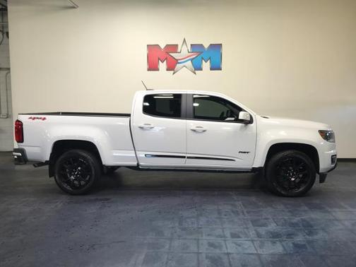 Photo 1 of 10 of 2020 Chevrolet Colorado LT