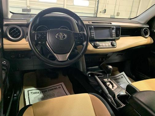 2016 Toyota RAV4 Hybrid XLE