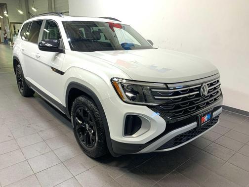 2024 Volkswagen Atlas 2.0T SEL