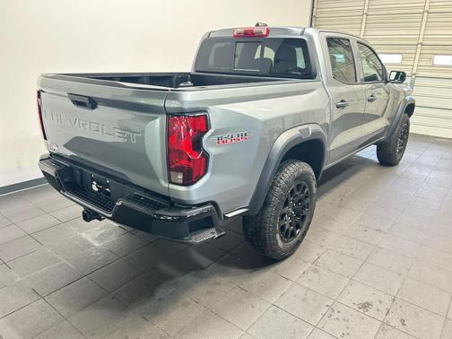 Sterling Gray Metallic 2024 Chevrolet Colorado Trail Boss