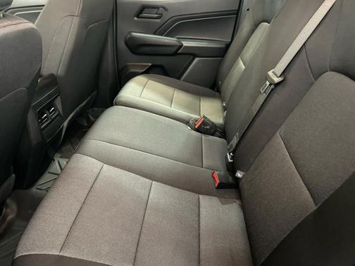 Sterling Gray Metallic 2024 Chevrolet Colorado Trail Boss