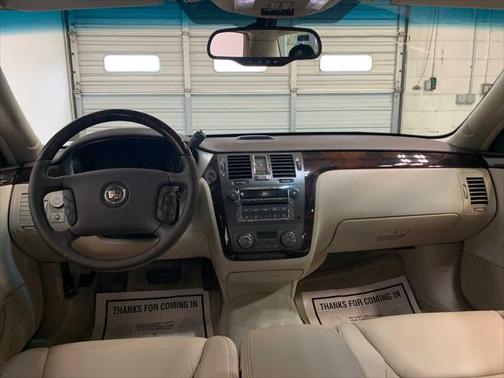 2010 Cadillac DTS Luxury Collection