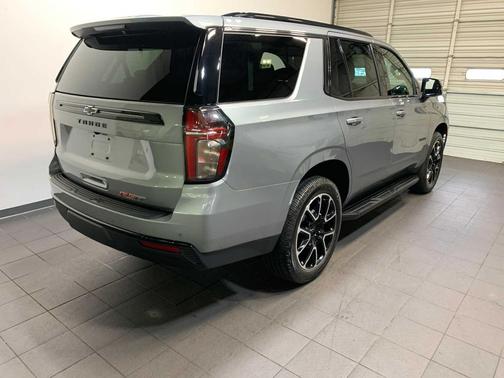 2023 Chevrolet Tahoe 4WD RST