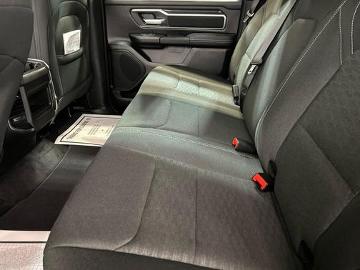 Granite Crystal Metallic Clearcoat 2026 RAM 1500 Big Horn/Lone Star
