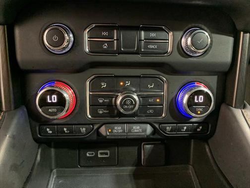 2023 GMC Yukon 4WD AT4