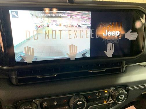 2025 Jeep Gladiator High Tide