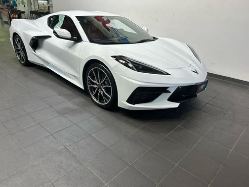 Arctic White 2023 Chevrolet Corvette Stingray w/3LT