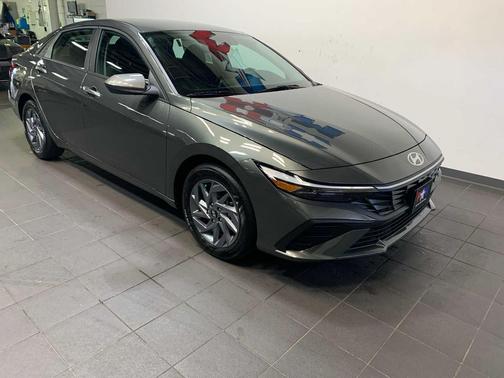 Amazon Gray 2026 Hyundai ELANTRA HEV Blue