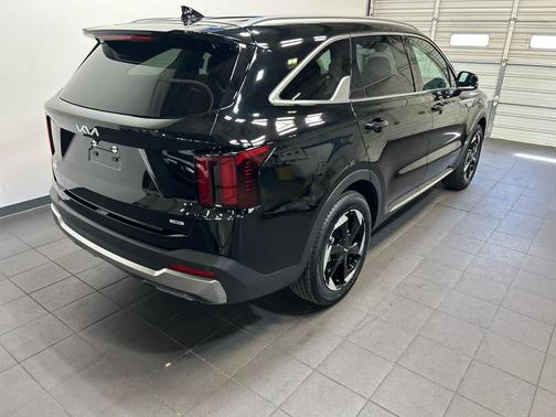 Aurora Black Pearl 2026 Kia Sorento Hybrid EX
