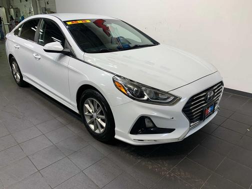2018 Hyundai SONATA SE