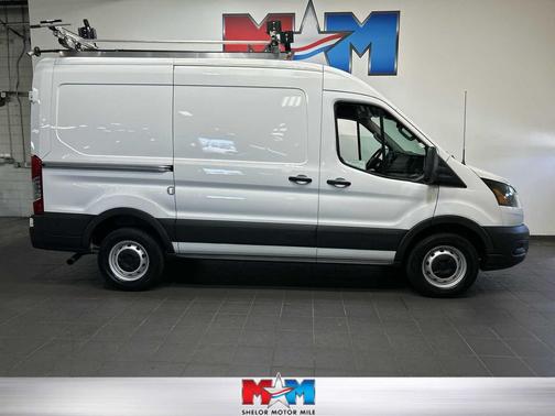 2022 Ford Transit-250 Base