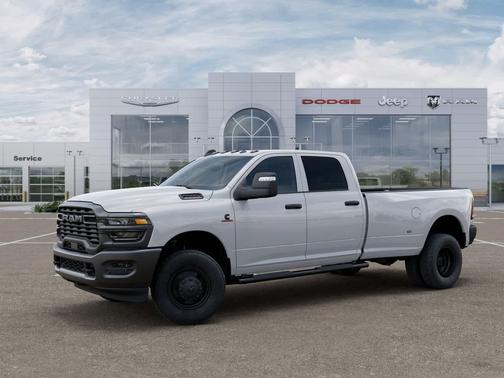 Bright White Clearcoat 2026 RAM 3500 Tradesman Crew Cab 4x4 8' Box
