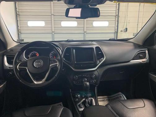 2018 Jeep Cherokee Overland
