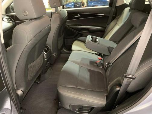 2020 Kia Sorento S