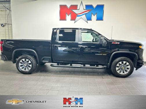 Black 2025 Chevrolet Silverado 2500 Custom