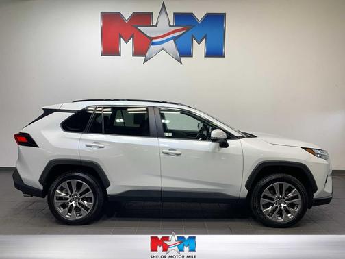 2023 Toyota RAV4 XLE Premium